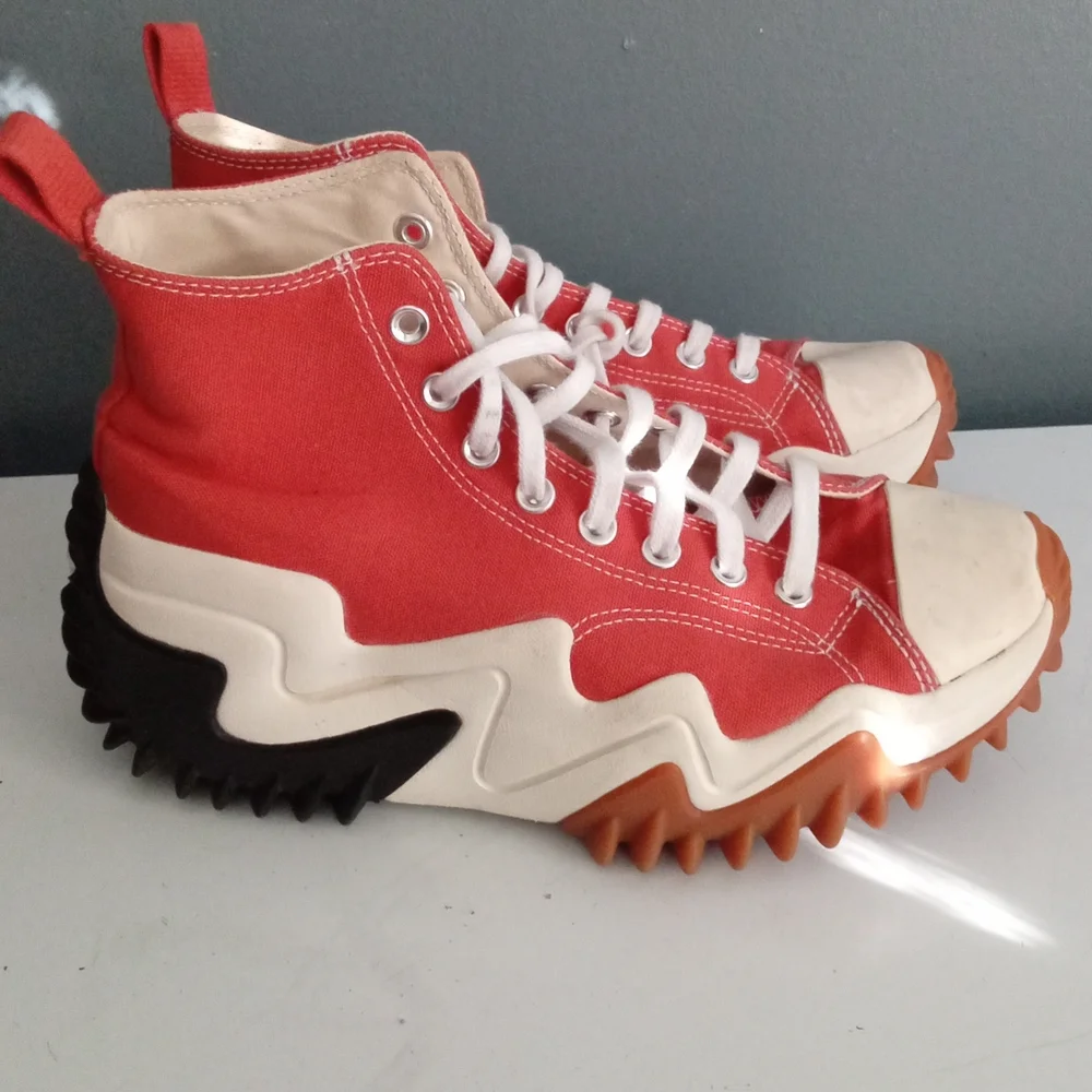 Converse Run Star Motion CX High Top Red Canvas Platform Sneakers‎